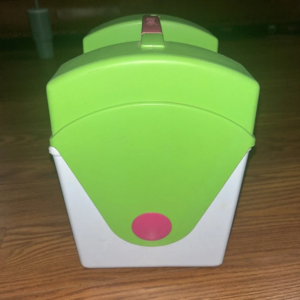 Vintage Lime Rubbermaid Model 1922 Sidekick Personal Cooler Lunchbox 6-Pk 3-Qt
